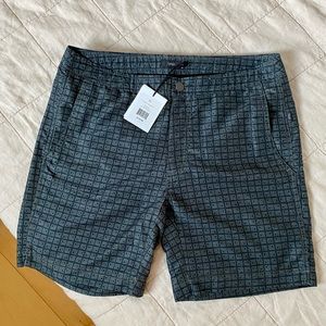 Onia Men’s Calder Trunks 7.5 in a size 32